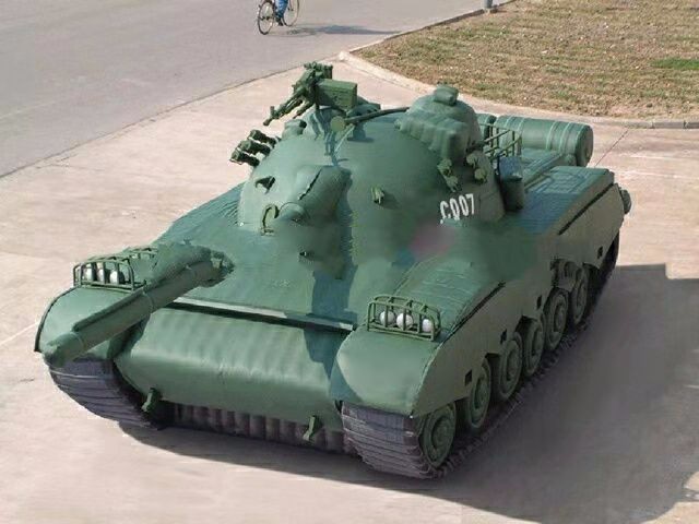文昌军用充气坦克车